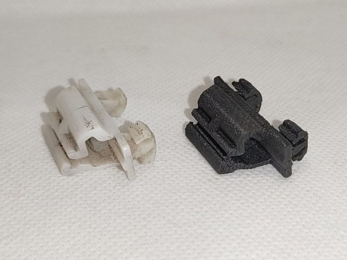 4D0807249B Clip Audi A8 D2