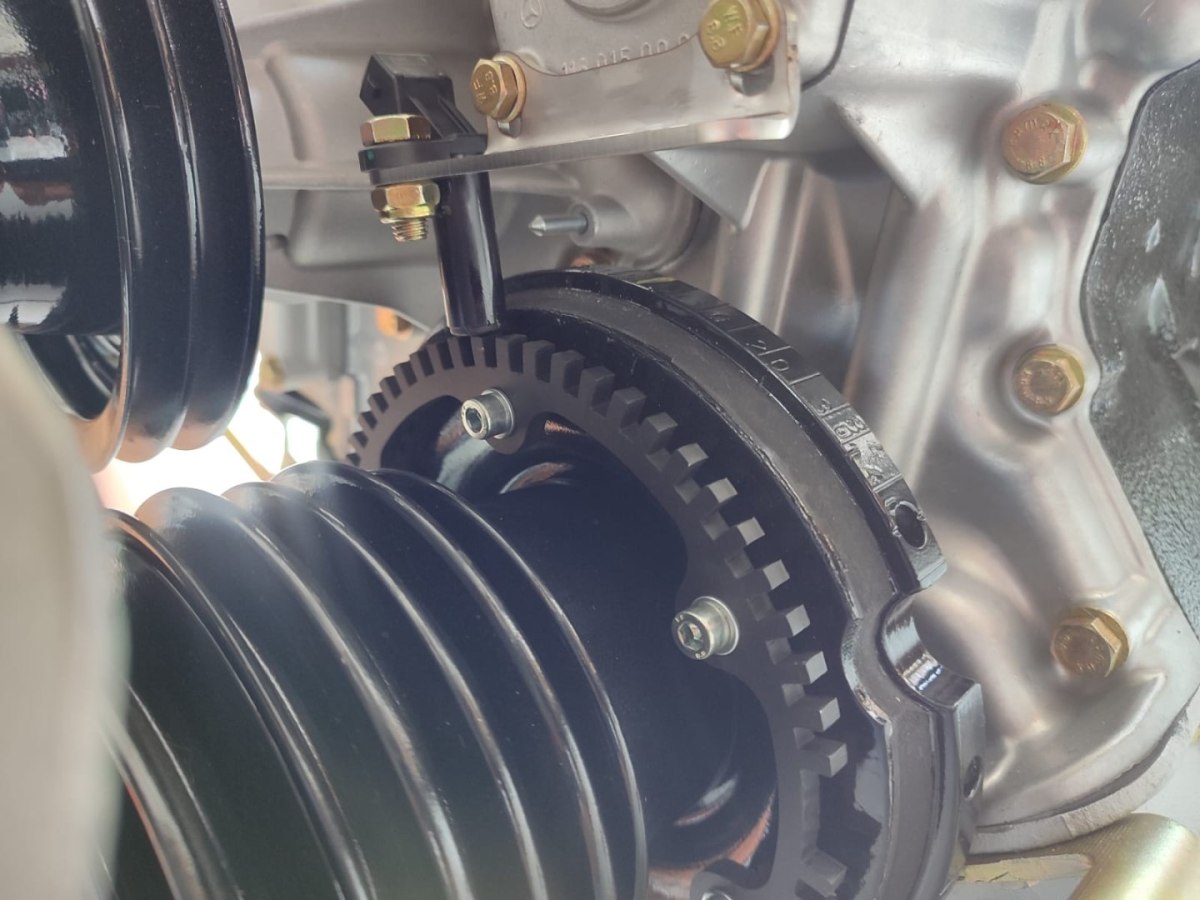 Standalone Electronic Injector Mercedes V8 M116 - Image 2